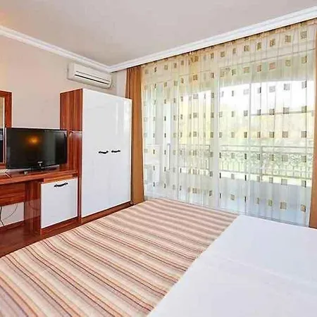 Penelope Palace Hotel