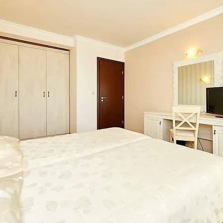 Penelope Palace 3* Pomorie